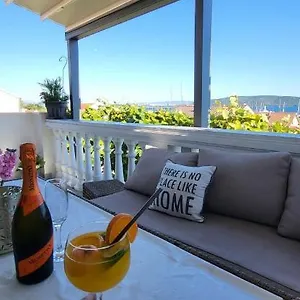 D & N , Kaštela Croatie